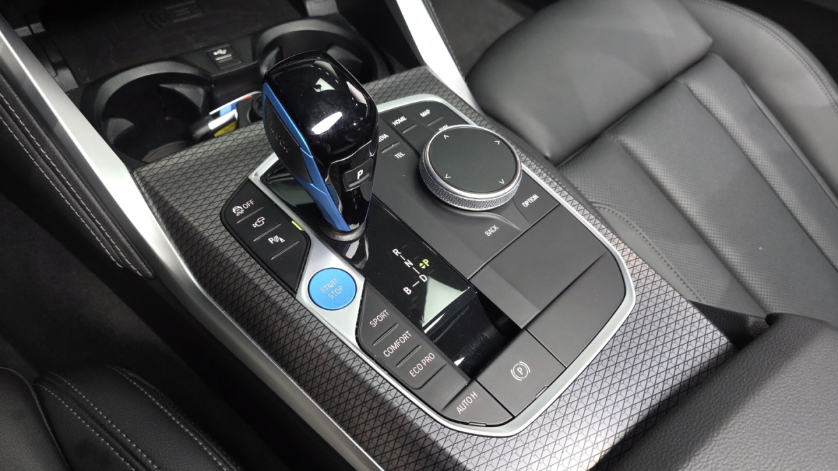 BMW i4, 2022 — фото 9 из 12