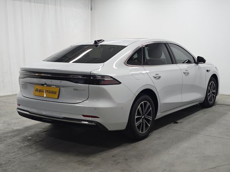 Geely Galaxy A7, 2025 — фото 7 из 12