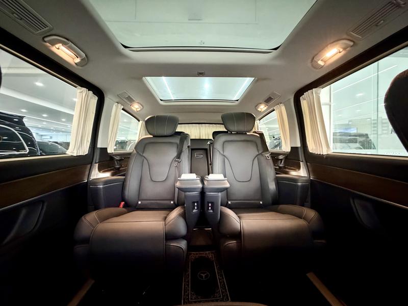 Mercedes-Benz V-Class, 2025 — фото 8 из 11