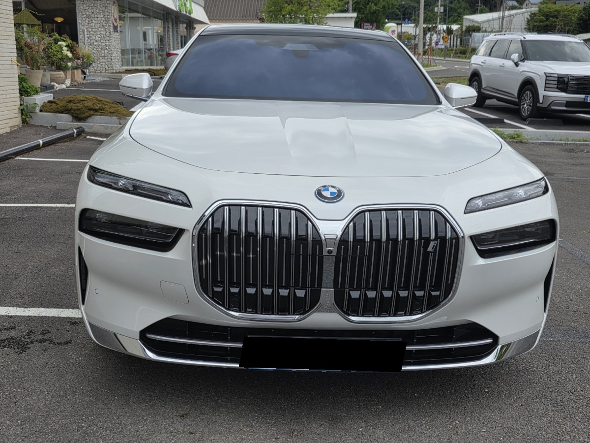 BMW i7, 2026 — купить в Иванове под ключ