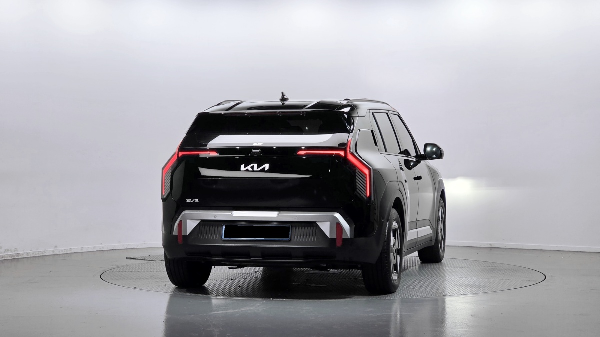 Kia EV3, 2024 — фото 4 из 12