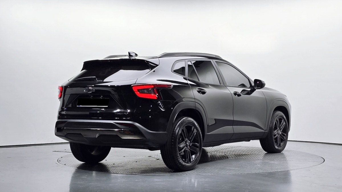 Chevrolet Trax, 2023 — фото 2 из 12