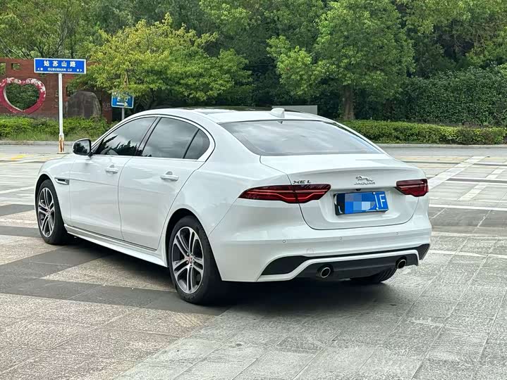 Jaguar XE L, 2024 — фото 2 из 9