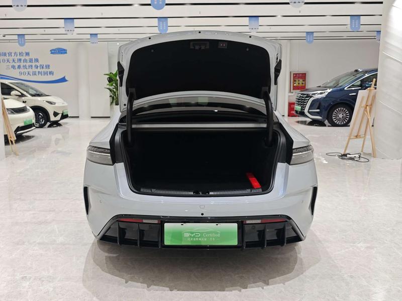 BYD Seal, 2025 — фото 12 из 12