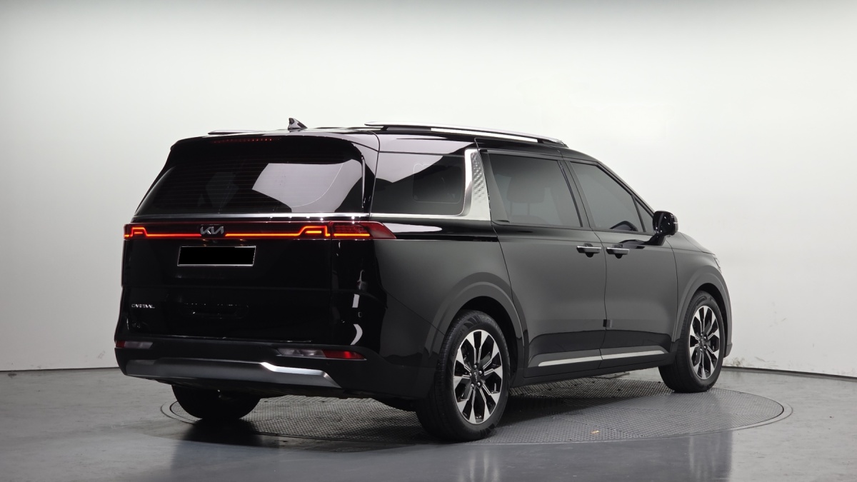 Kia Carnival, 2022 — фото 2 из 12