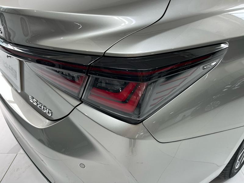 Lexus ES, 2025 — фото 7 из 12