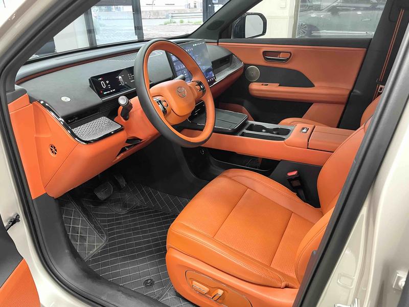 Toyota bZ3X, 2025 — фото 10 из 12