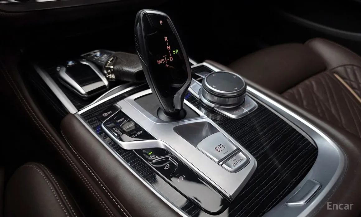 BMW 7 Series, 2021 — фото 9 из 12