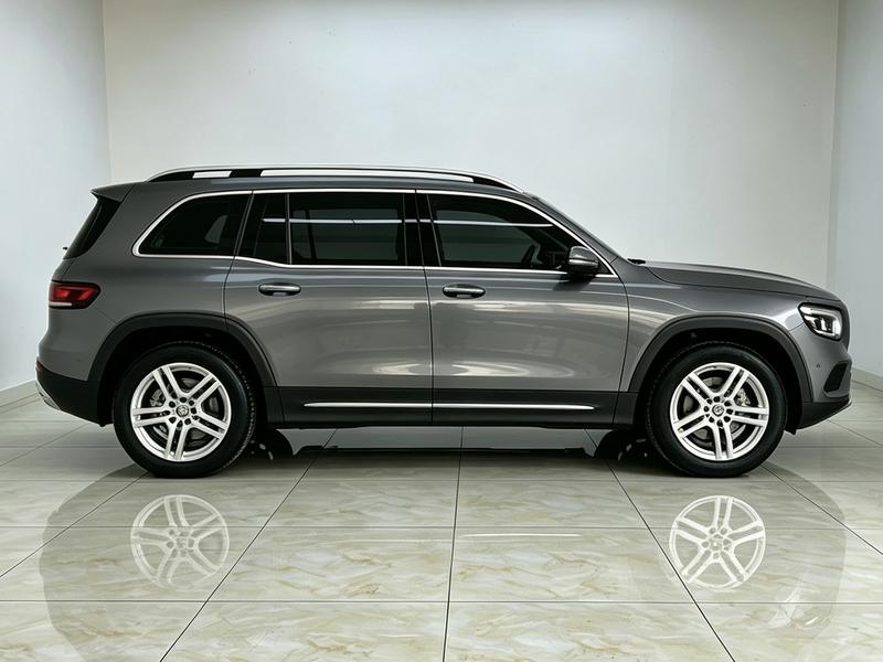 Mercedes-Benz GLB-Class, 2023 — фото 8 из 12