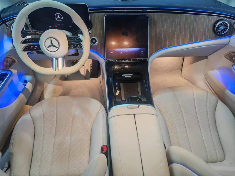 Mercedes-Benz EQE, 2025 — фото 7 из 12