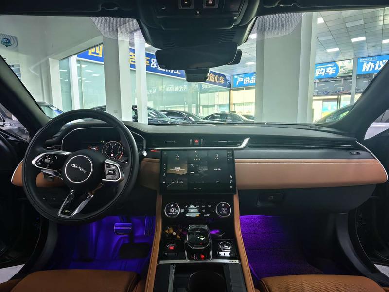 Jaguar XF L, 2024 — фото 10 из 12
