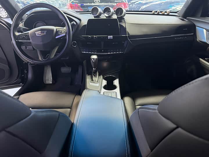 Cadillac CT4, 2021 — фото 9 из 9