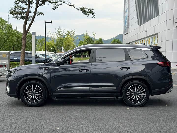 Chery Tiggo 8 Plus, 2021 — фото 4 из 9