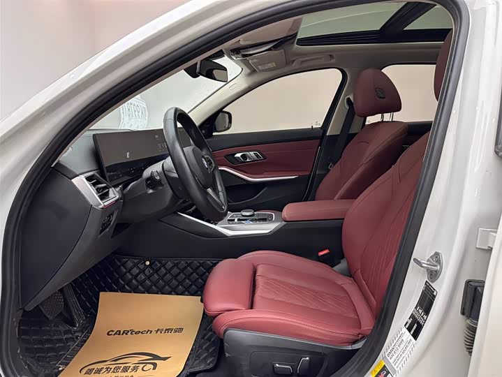 BMW i3, 2024 — фото 8 из 9