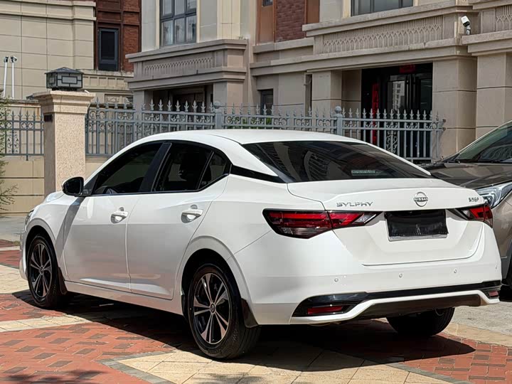 Nissan Sylphy, 2024 — фото 7 из 9