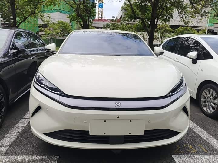 BYD Qin L, 2025 — фото 3 из 9