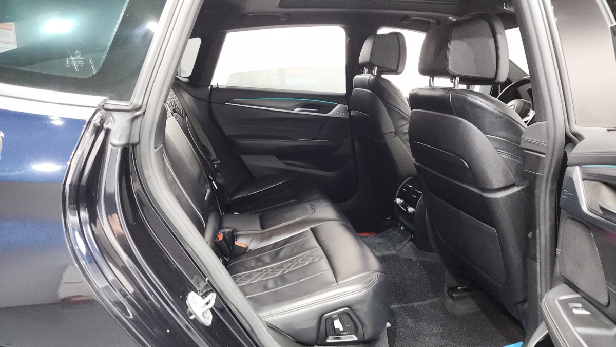 BMW Gran Turismo, 2021 — фото 10 из 12