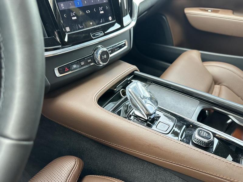 Volvo S90, 2024 — фото 10 из 12