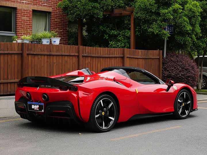 Ferrari SF90, 2024 — фото 7 из 9