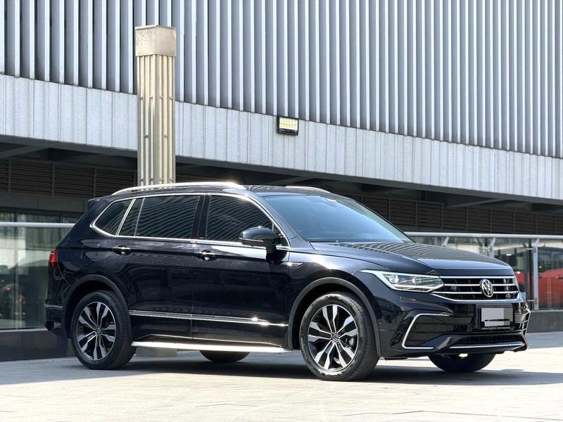 Volkswagen Tiguan L Pro, 2022 — фото 3 из 8