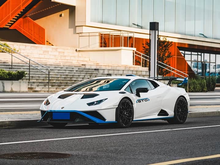 Lamborghini Huracán, 2023 — купить в Воронеже под ключ