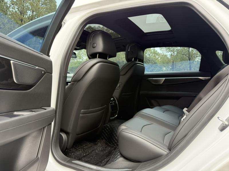Cadillac CT6, 2023 — фото 9 из 12