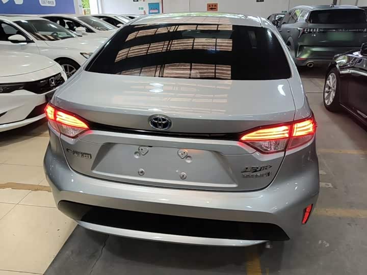 Toyota Levin, 2022 — фото 6 из 9