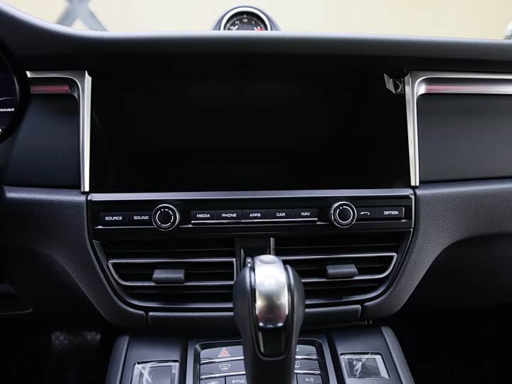 Porsche Macan, 2025 — фото 6 из 9
