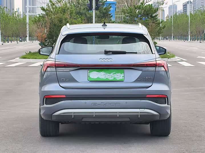 Audi Q4 e-tron, 2025 — фото 5 из 9