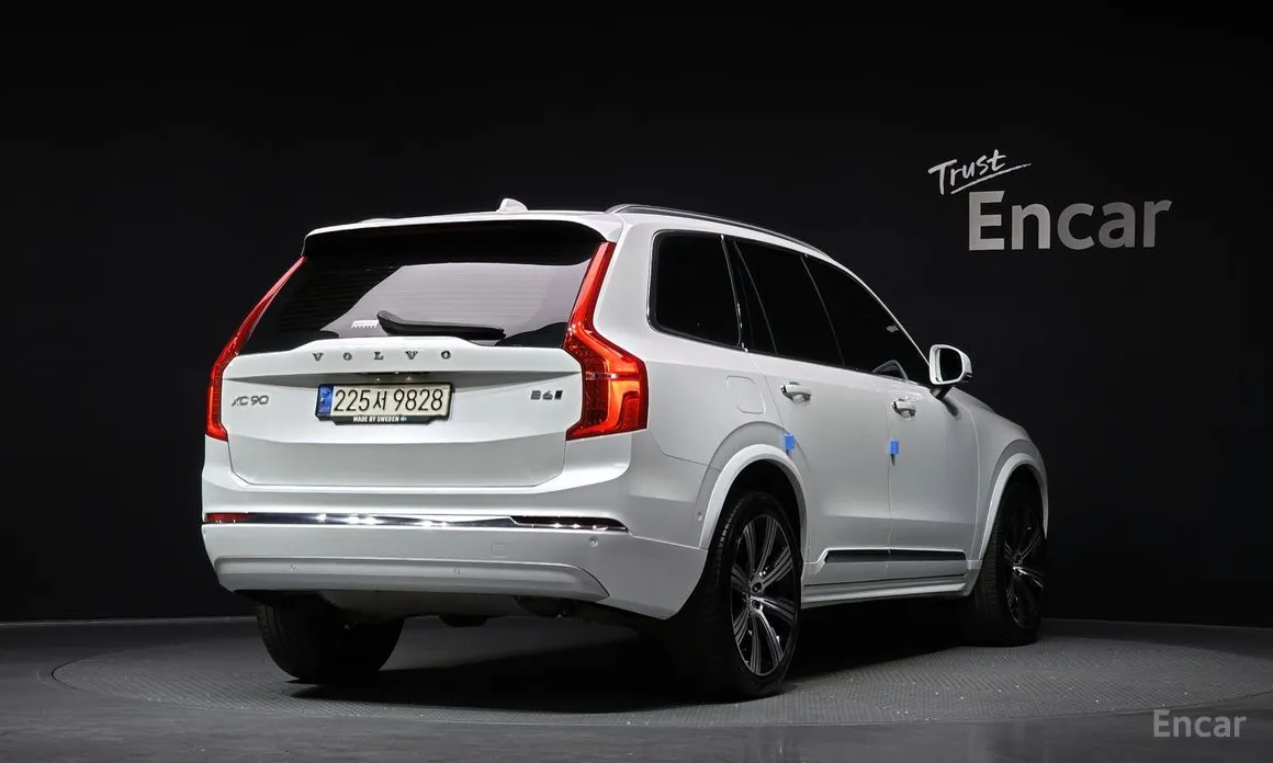 Volvo XC90, 2021 — фото 2 из 12