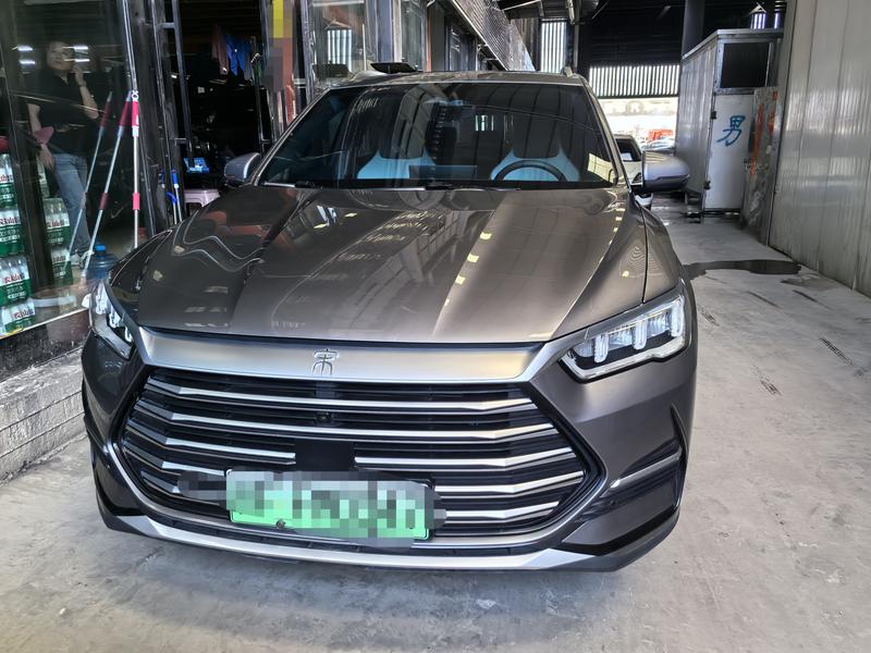 BYD Song Pro Hybrid, 2022 — фото 2 из 10