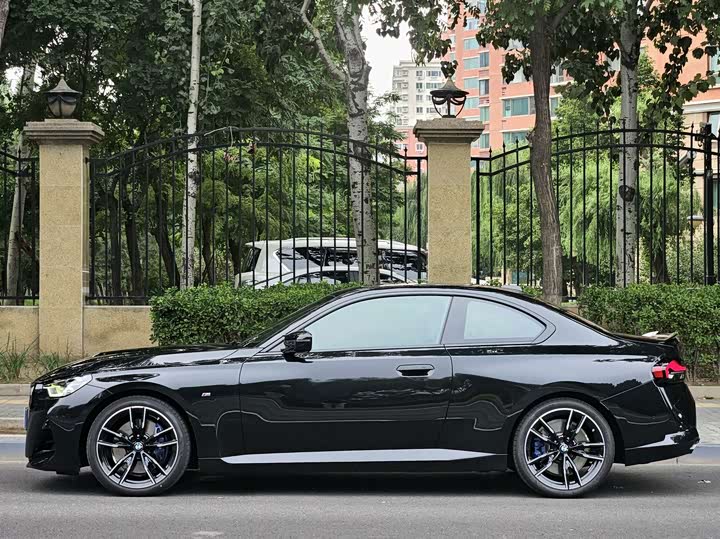 BMW M240i, 2026 — фото 2 из 9