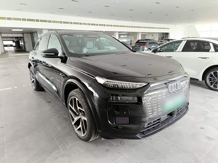 Audi Q6L e-tron, 2025 — фото 4 из 9