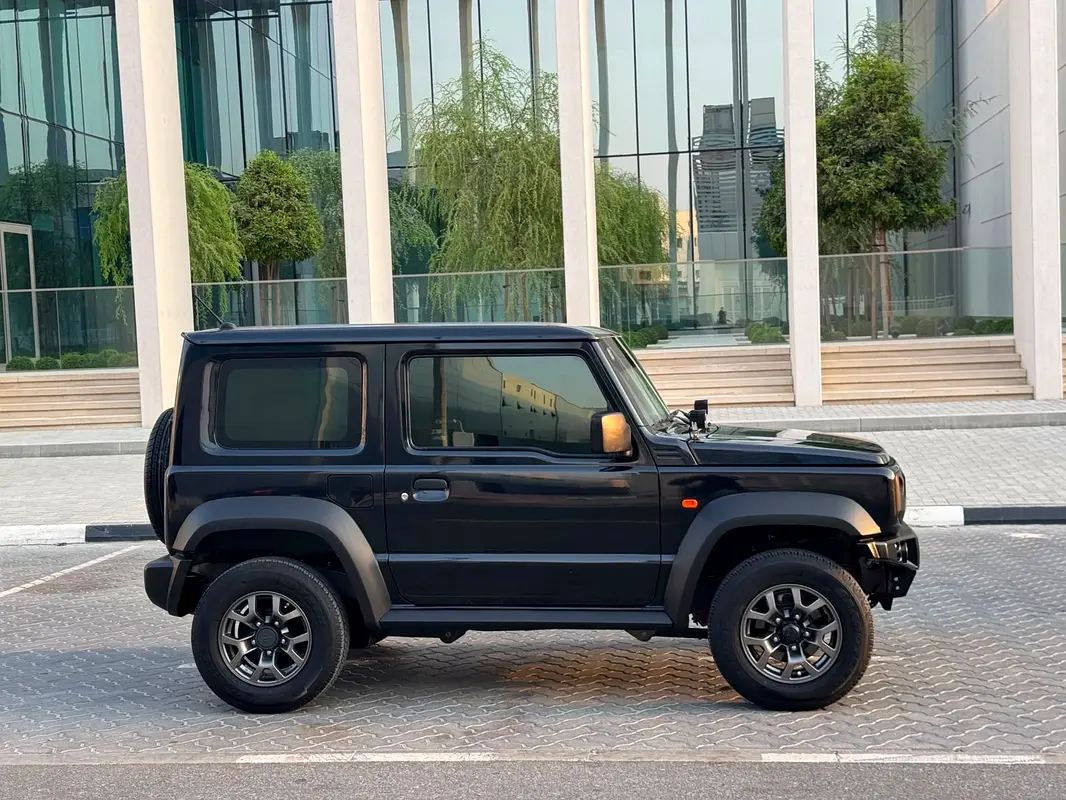 Suzuki Jimny, 2025 — фото 8 из 10
