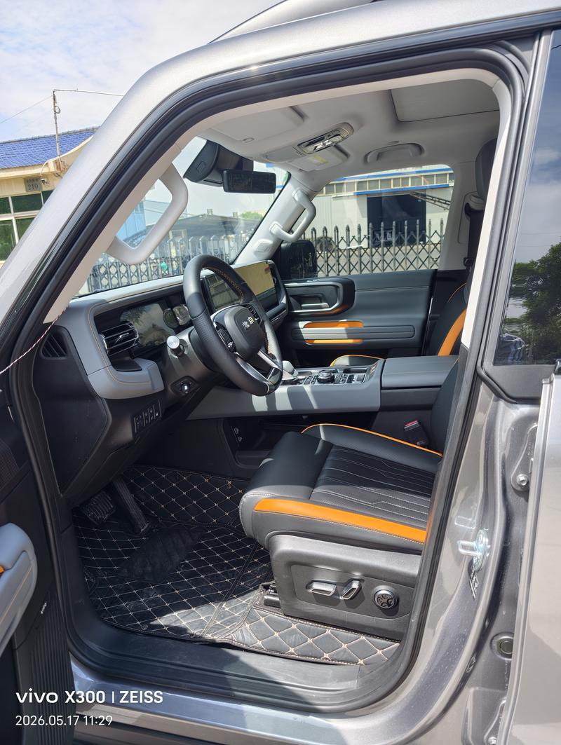 BAIC Beijing BJ40 Hybrid, 2025 — фото 10 из 12