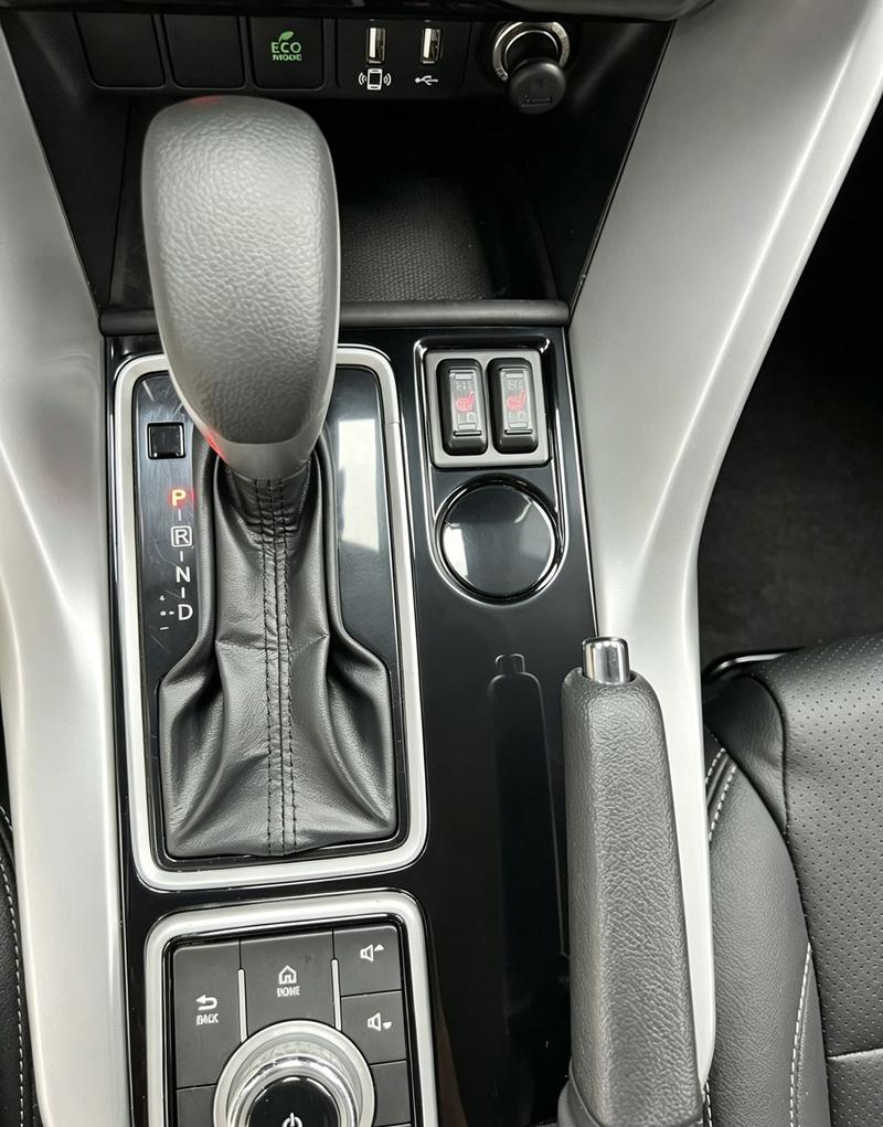 Mitsubishi Eclipse Cross, 2022 — фото 10 из 12