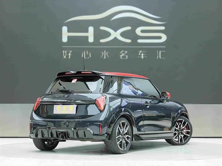Mini Mini JCW, 2025 — фото 4 из 9