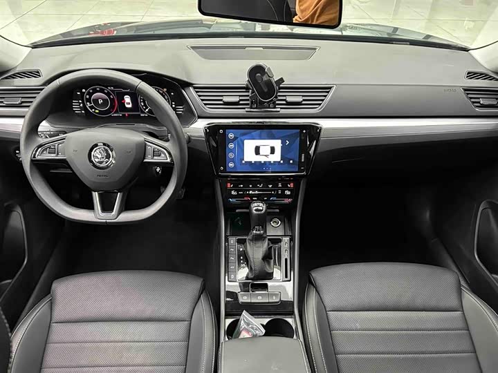 Skoda Superb, 2024 — фото 2 из 9