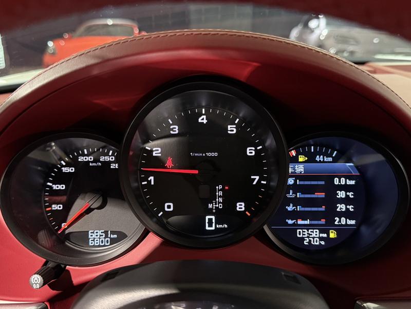 Porsche 718, 2025 — фото 11 из 12