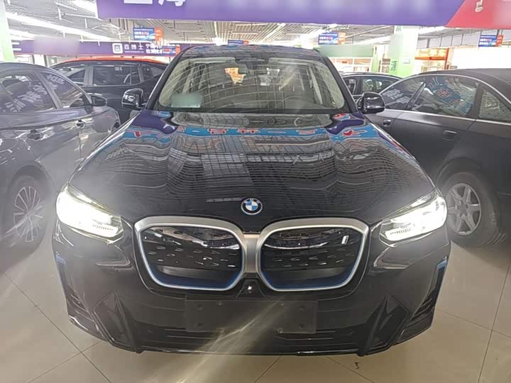 BMW iX3, 2021 — фото 3 из 9