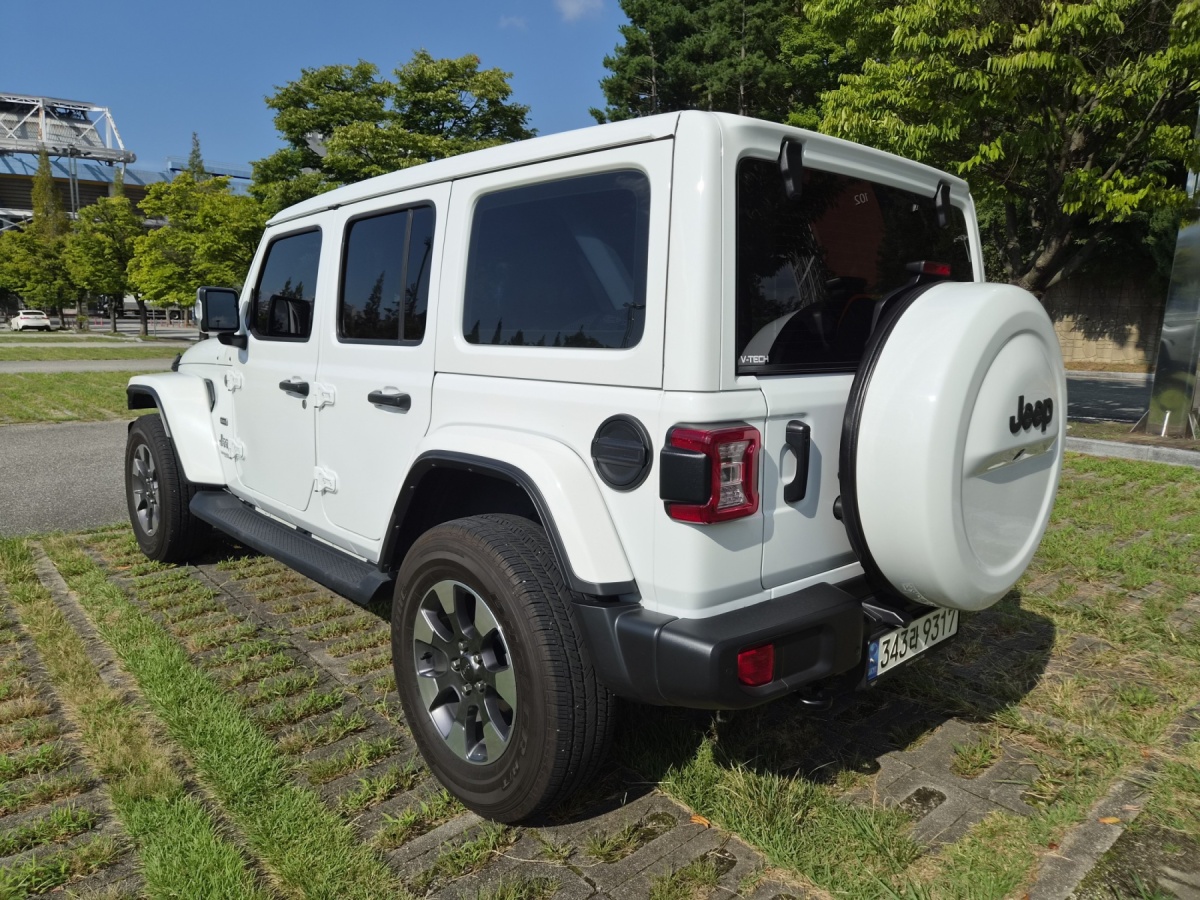 Jeep Wrangler, 2022 — фото 2 из 12