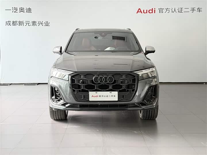 Audi SQ7, 2024 — фото 2 из 9