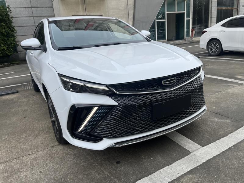 Geely Emgrand L, 2023 — фото 3 из 11