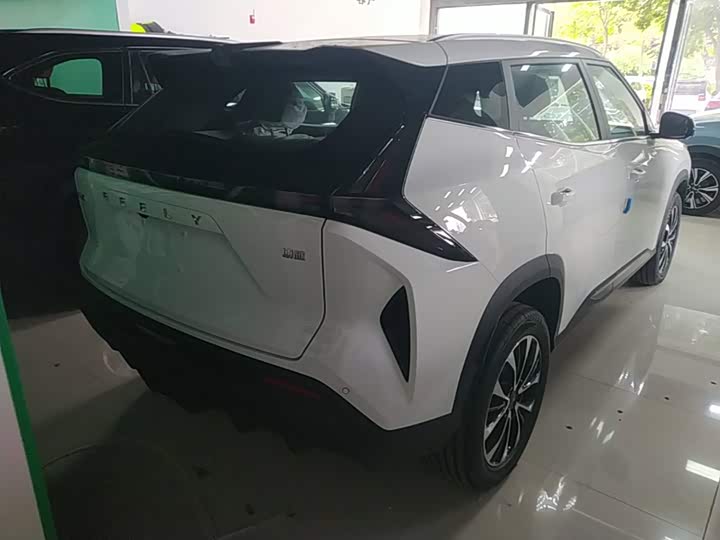 Geely Atlas, 2025 — фото 7 из 9