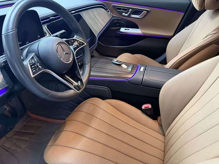 Mercedes-Benz E-Class, 2024 — фото 4 из 9