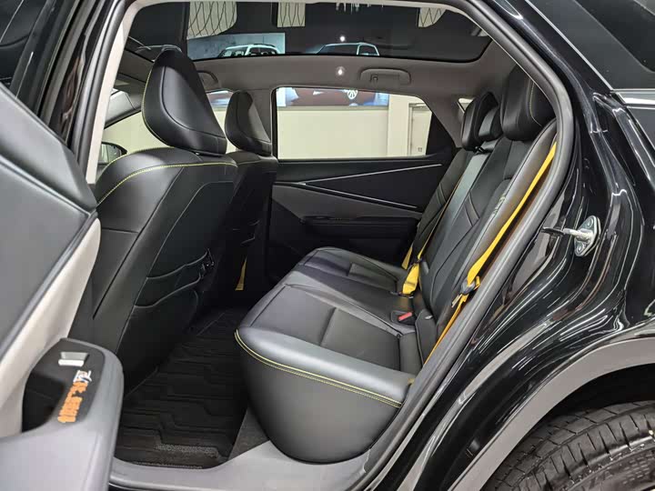Toyota bZ5, 2025 — фото 9 из 9