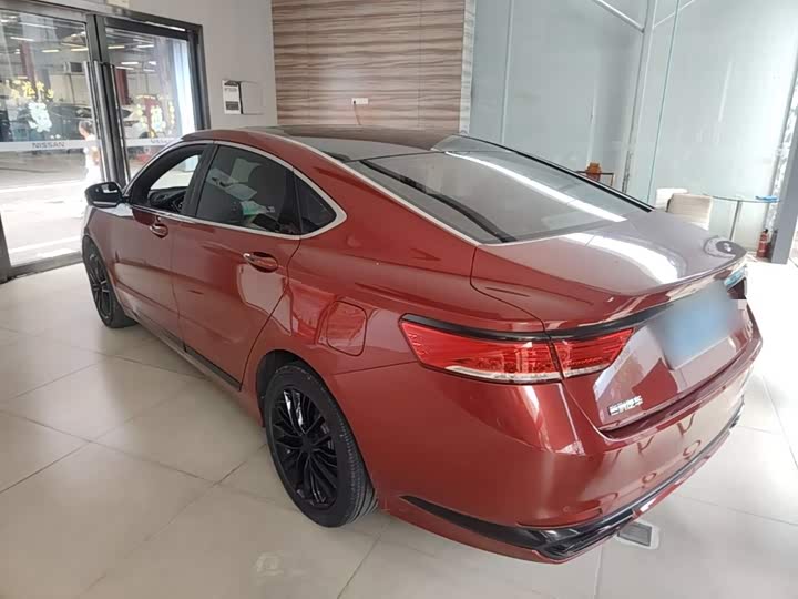 Geely Emgrand GT, 2022 — фото 5 из 9