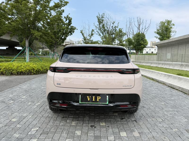 Leapmotor Lafa5, 2025 — фото 5 из 10