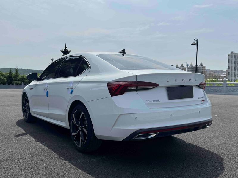 Skoda Octavia Pro, 2023 — фото 4 из 12