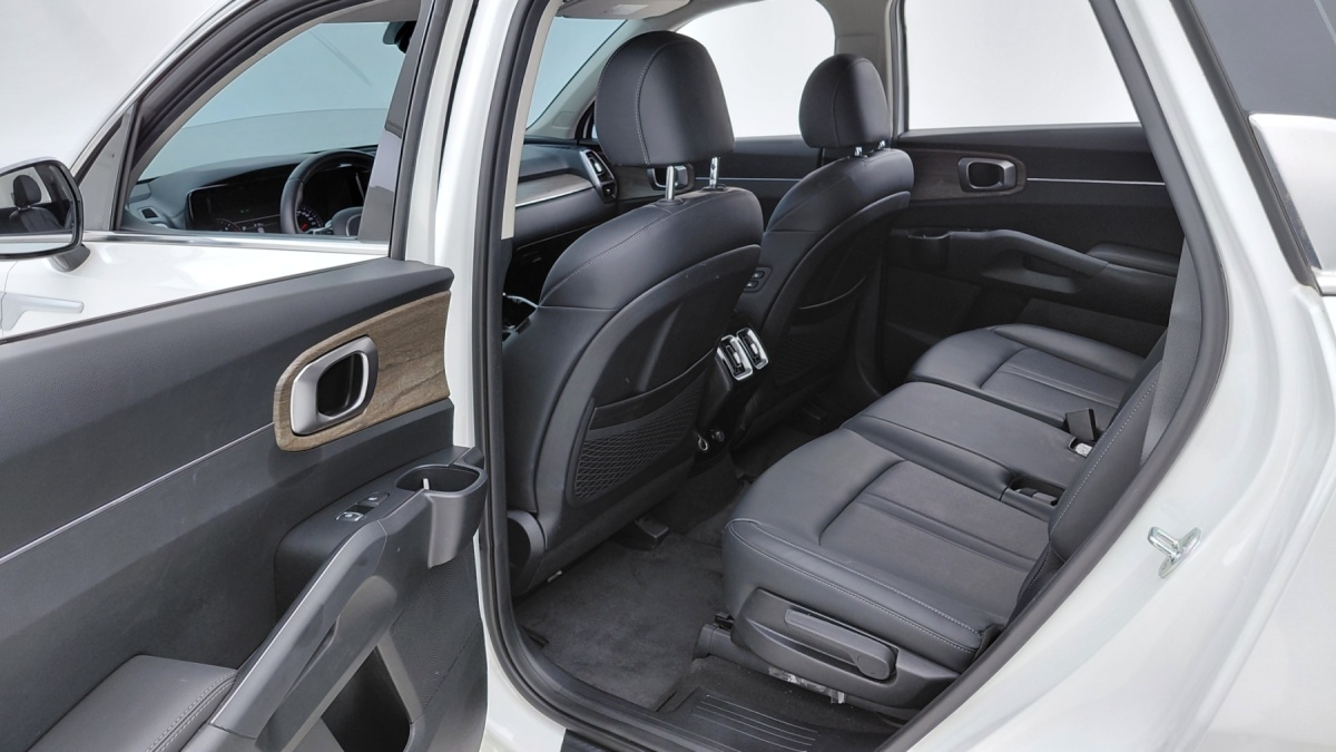 Kia Sorento, 2022 — фото 11 из 12